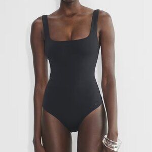 ARITZIA BABTON CONTOUR BODYSUIT